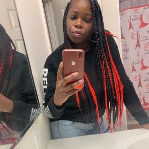 Meet your Posher, Monique